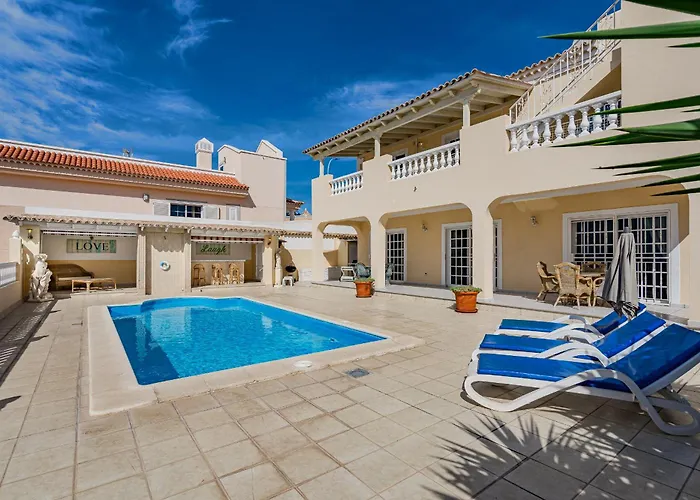 Villa El Yuka With Heated Pool