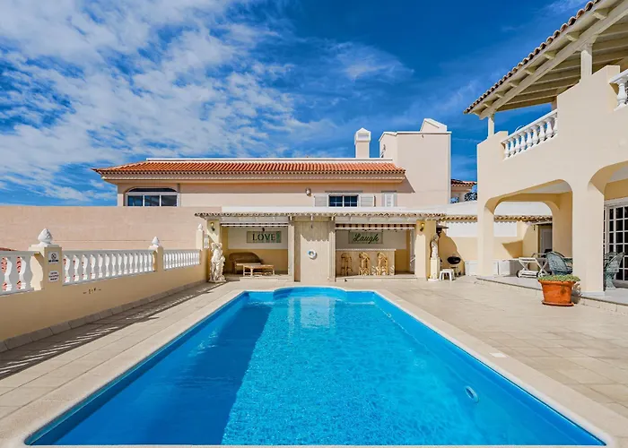 Villa El Yuka With Heated Pool